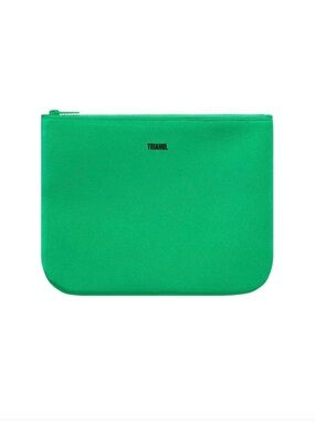 Triangl JUNGLE - GREEN NEOPRENE ZIP POUCH Swim Resortwear Travel Trendy